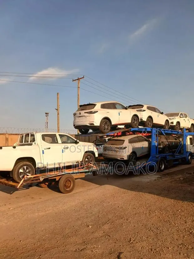 Towing Car for Hiring · Photo 1