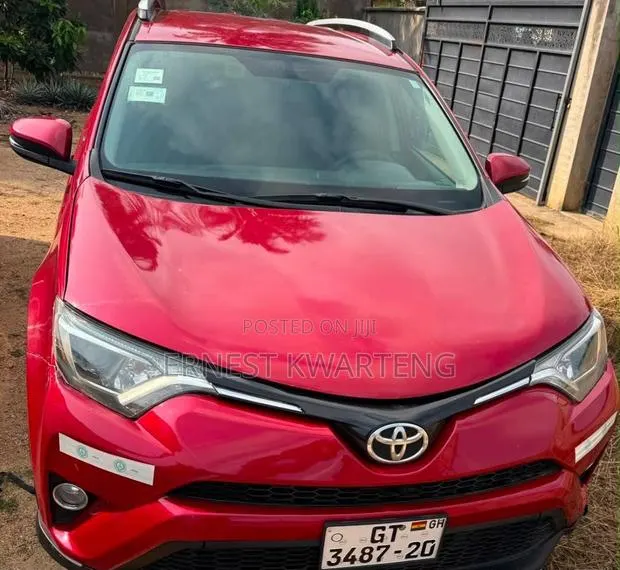 Toyota RAV4 2016 Red · Photo 1