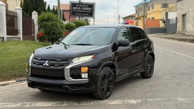 Mitsubishi Outlander Sport SE 2021 Black · Photo 1