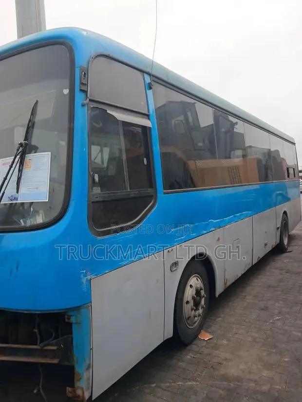 Hyundai Aero Town 2010 Blue · Photo 1