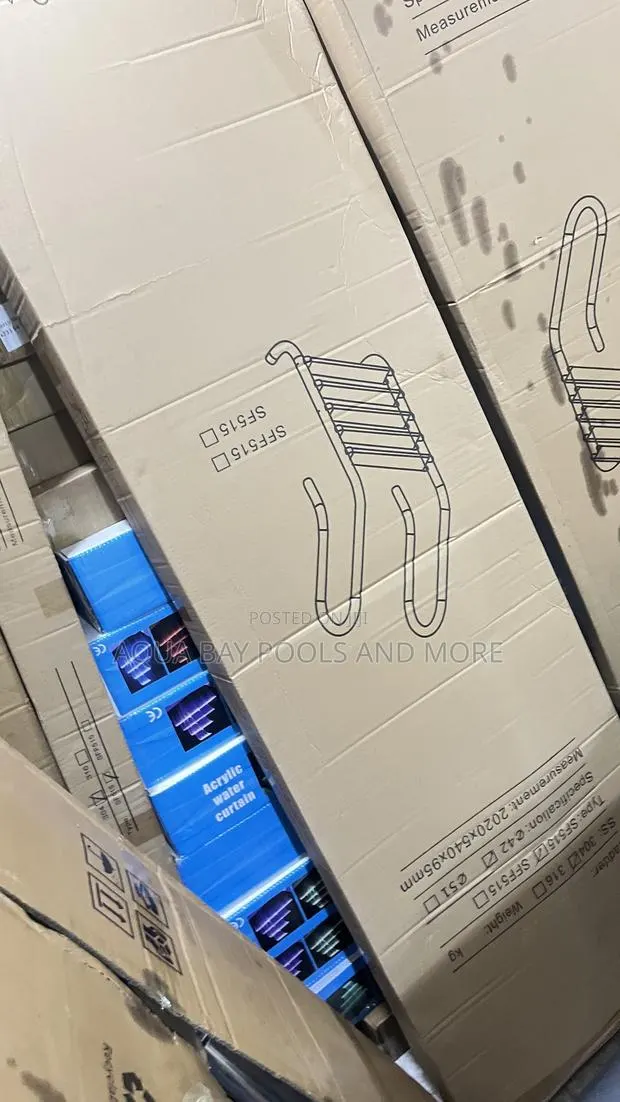 3 Steps Swimming Pool Ladders Available · Photo 2