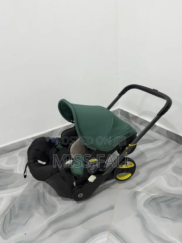 2-in-1 Baby Car Seat & Stroller. Excellent Condition · Photo 2