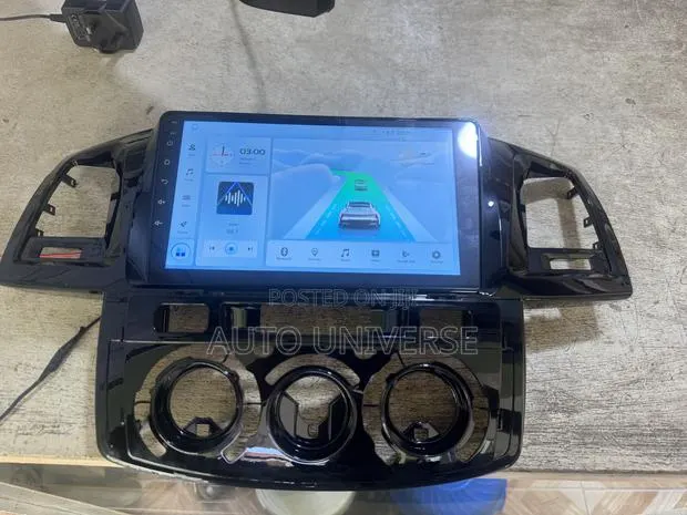 Toyota Hilux 2005 to 2014 Android Screen Available · Photo 1
