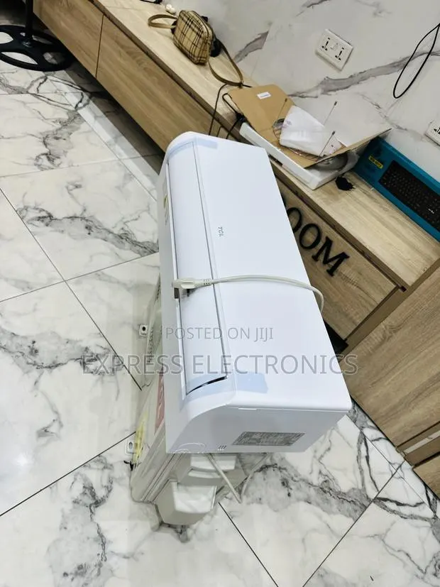 Hot Deals on (1.5)” Hp Split TCL Ac White · Photo 1