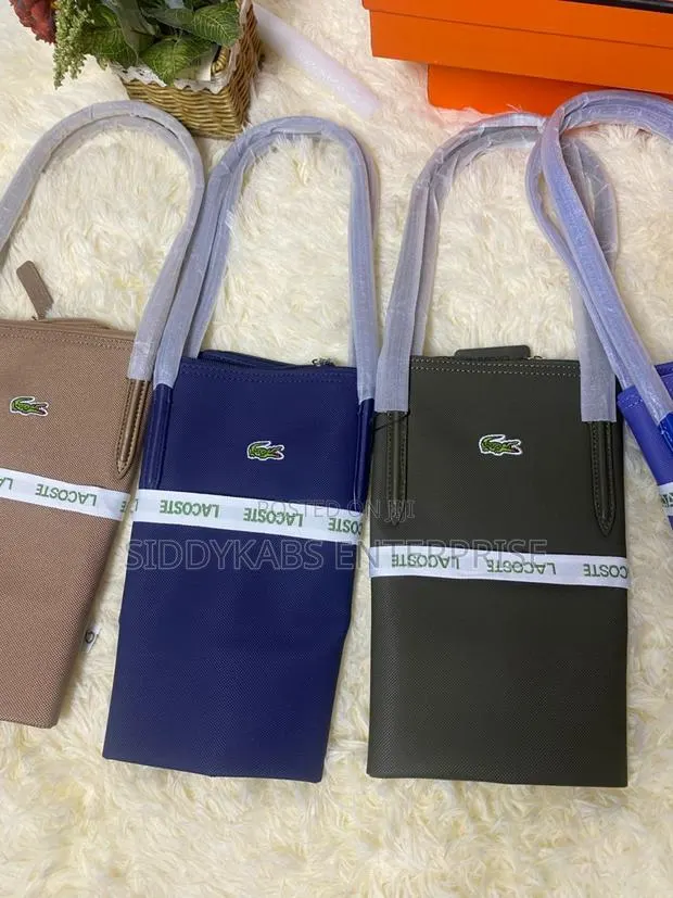 Lacoste Tote Bag · Photo 1