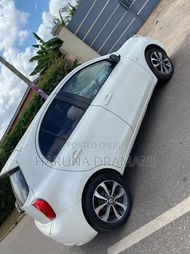 Nissan Micra 2016 White · Photo 1