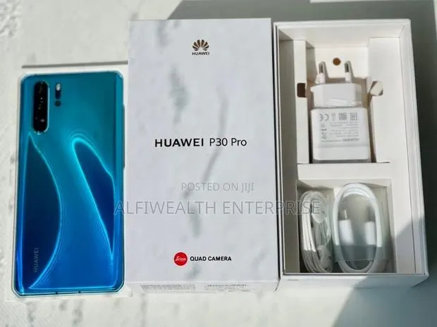 New Huawei P30 Pro 128 GB Blue · Photo 1