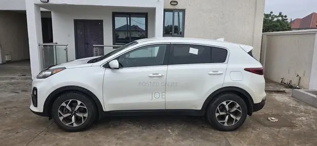Kia Sportage EX FWD 2020 White · Photo 1