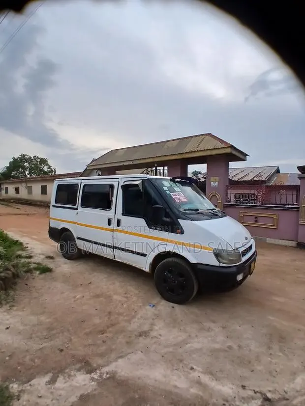 Ford Transit 2003 White · Photo 5