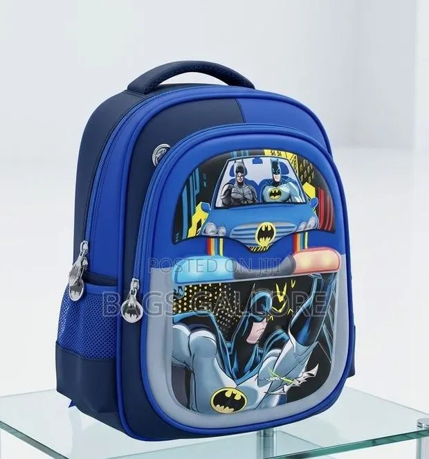 Batman School Bag · Photo 1