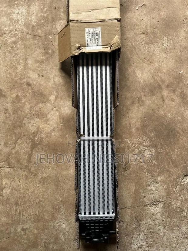 Honda CR-V 2017 - 2019 Intercooler · Photo 1
