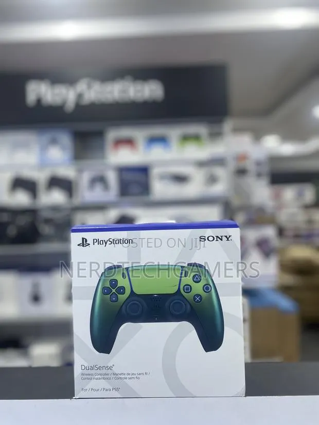 Sony Wireless Controller – Chroma Teal for Ps5. · Photo 1