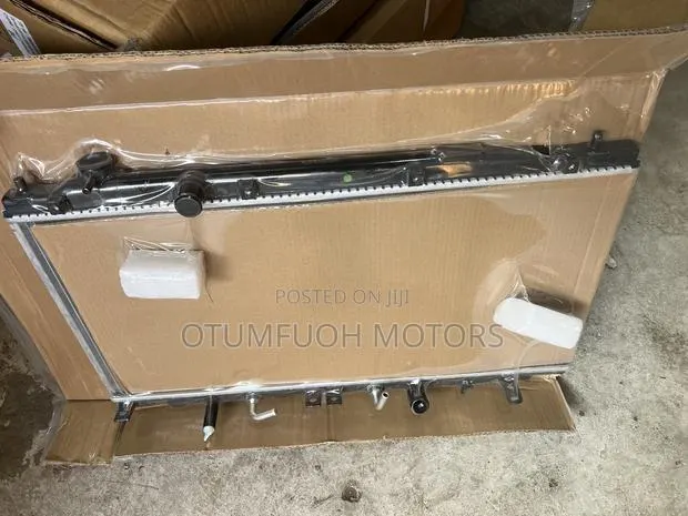 Honda Fit 2008 2009 2010 2011 2012 2013 Radiator (Water Tank) · Photo 1