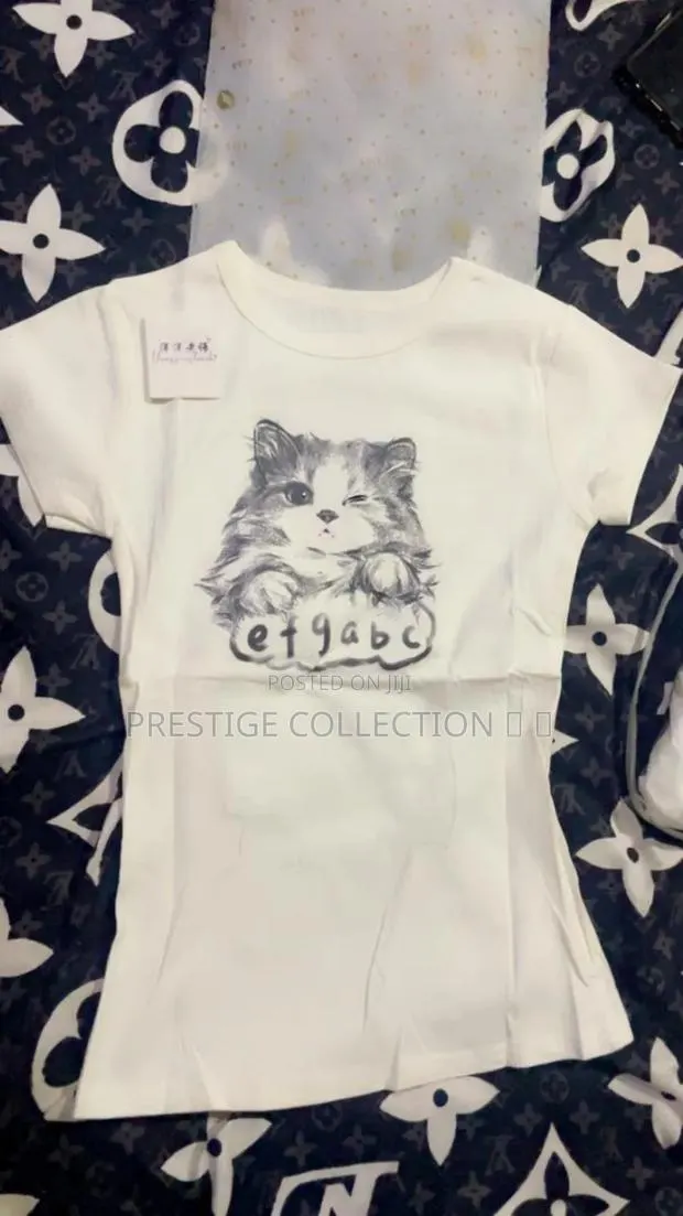 Ladies Tops · Photo 1