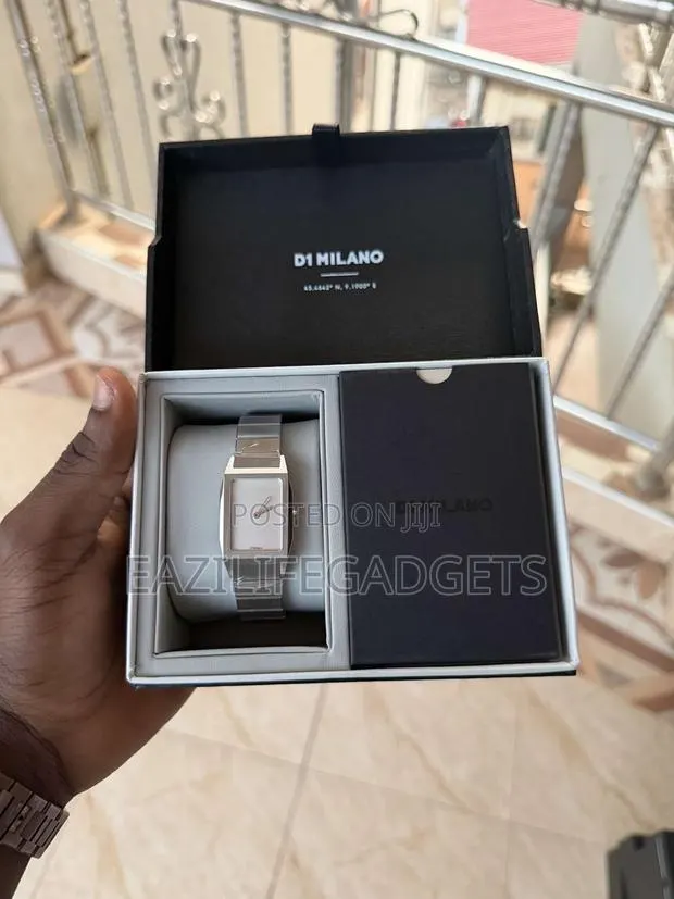 D1 Milano Ultra Thin Watch 41mm Case Size · Photo 3