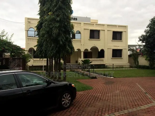 6BEDROOMS Office Space for Sale at North Ridge · Photo 1