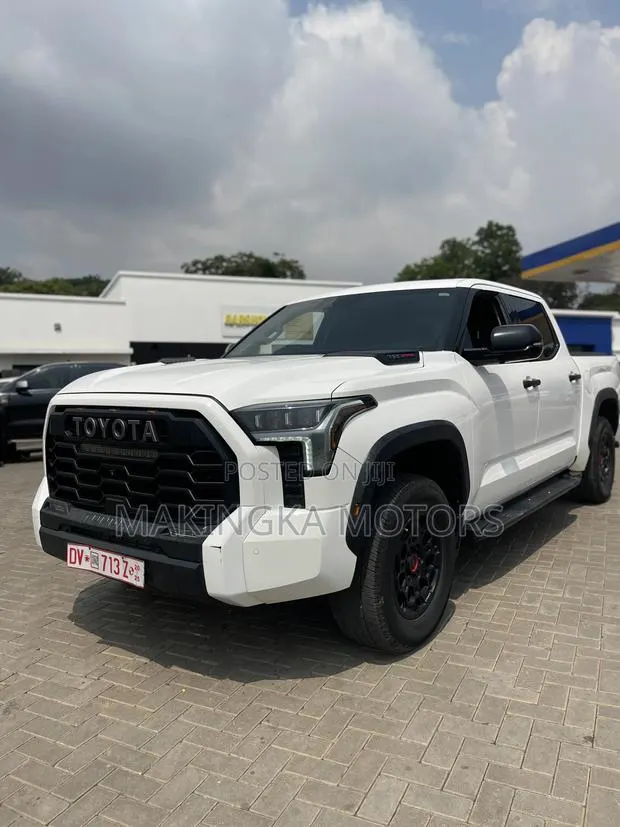 Toyota Tundra Limited CrewMax 6.5' Bed 2023 White · Photo 1