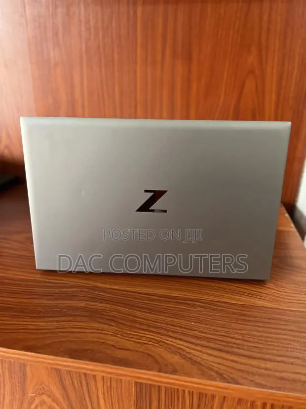 Laptop HP ZBook 15 16GB Intel Core i7 SSD 256GB · Photo 1