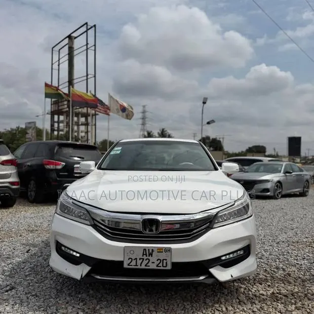 Honda Accord EX 4dr Sedan FWD (2.4L 4cyl 2A) 2016 White · Photo 1