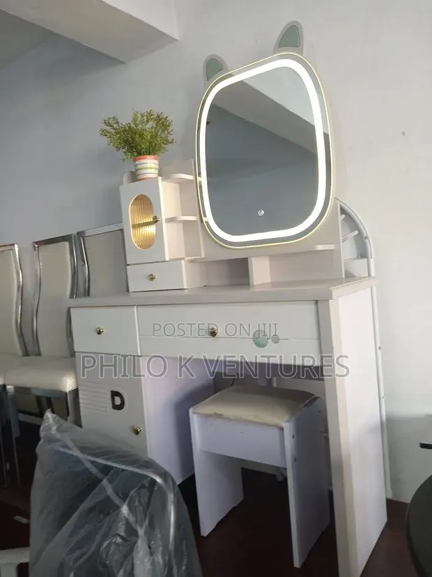 Gift for Your Wife (Dressing Mirror) · Photo 1
