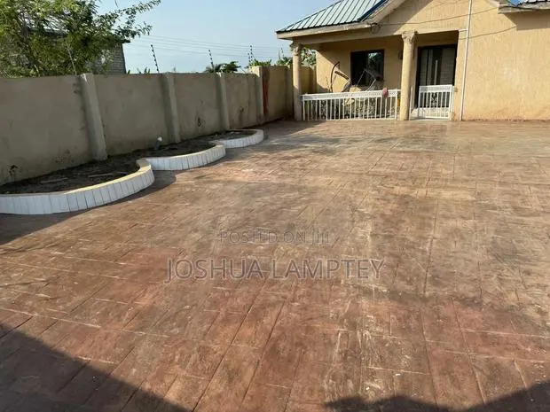 Furnished 3bdrm House in Ablekuma Estate, Manhean for sale · Photo 1