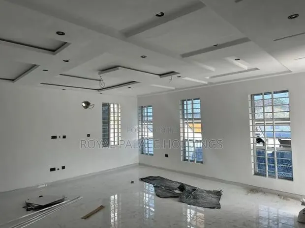 4bdrm House in Botwe, School Junction for sale · Photo 1