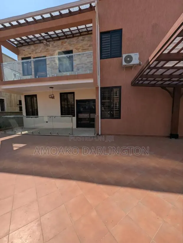 4 Bedrooms for Rent · Photo 1