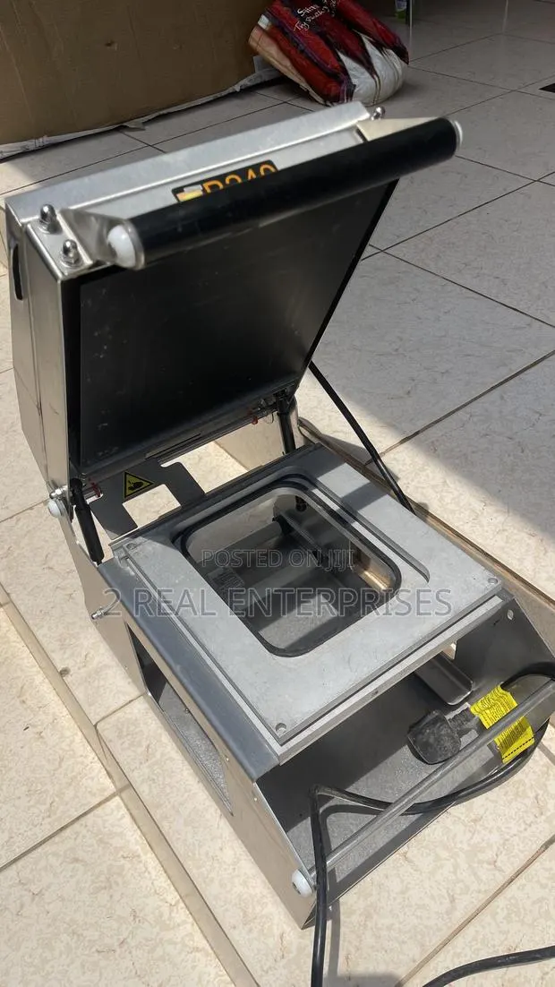 Electric Manual Food Tray Sealer Machine · Photo 2