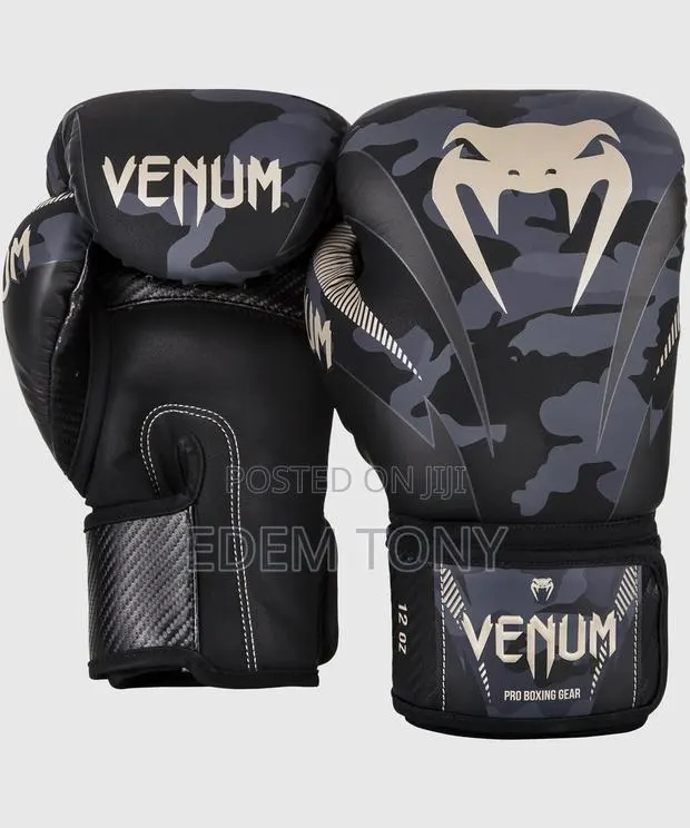 Venum Impact Boxing Gloves - 14oz · Photo 1