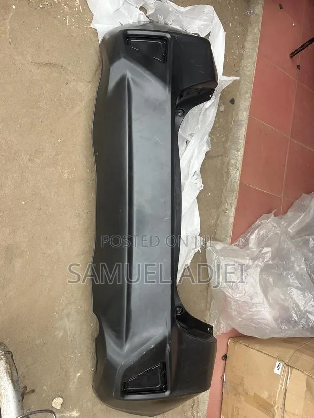 Honda Fit 2014 to 2017 Back Bumper · Photo 1