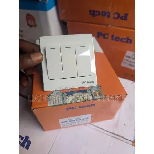 PC Tech 3gang Switch 30years Warranty · Photo 1