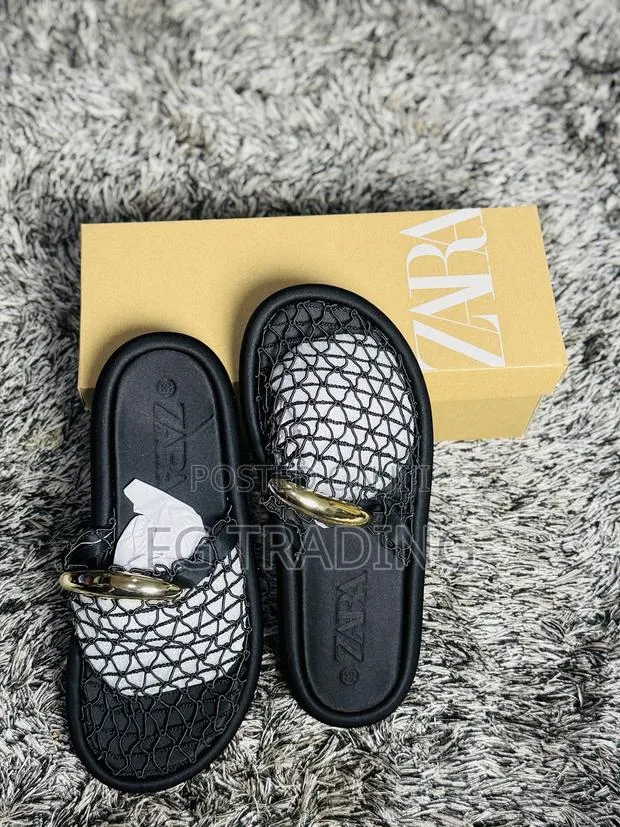 Zara Black Slippers _ Quality Ladies Slippers · Photo 1