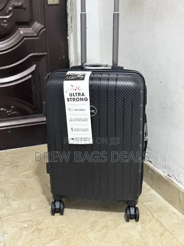 Premium Quality Ultra Strong 20 Inches Small Size Traveling Bag. · Photo 1