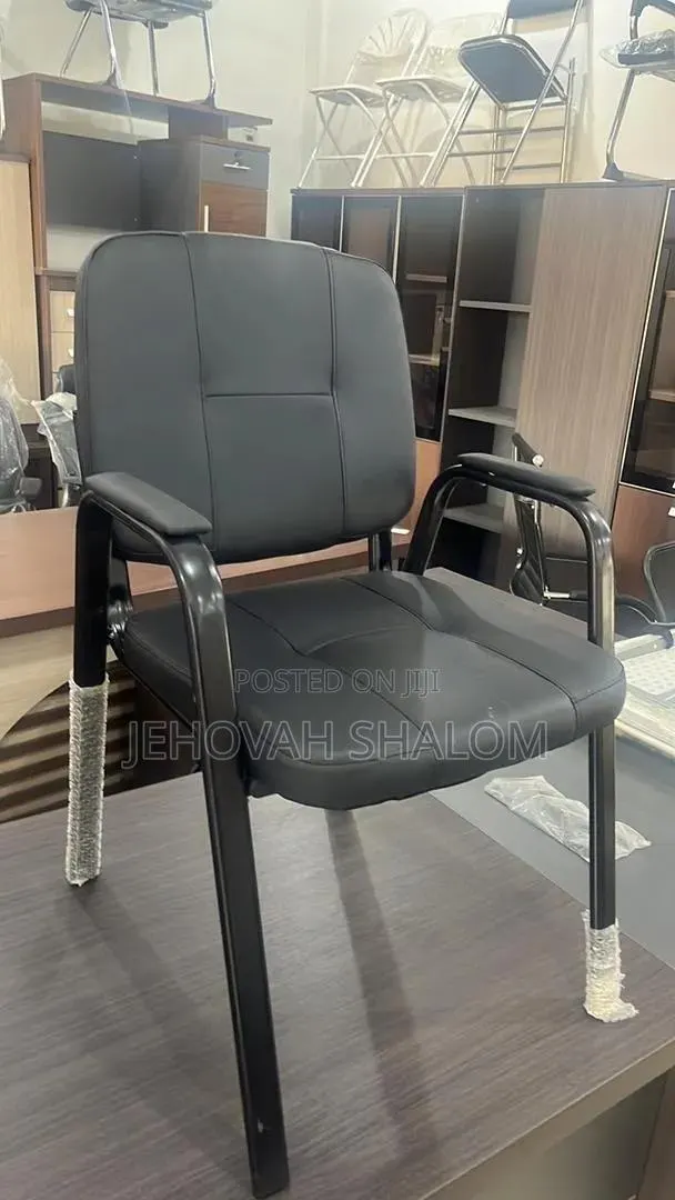 Leather Visitors Chairs Available for Sale · Photo 1