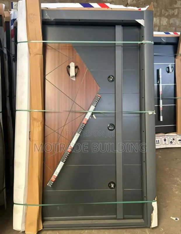 High-end Luxury Security Door (One & Half ) · Photo 1