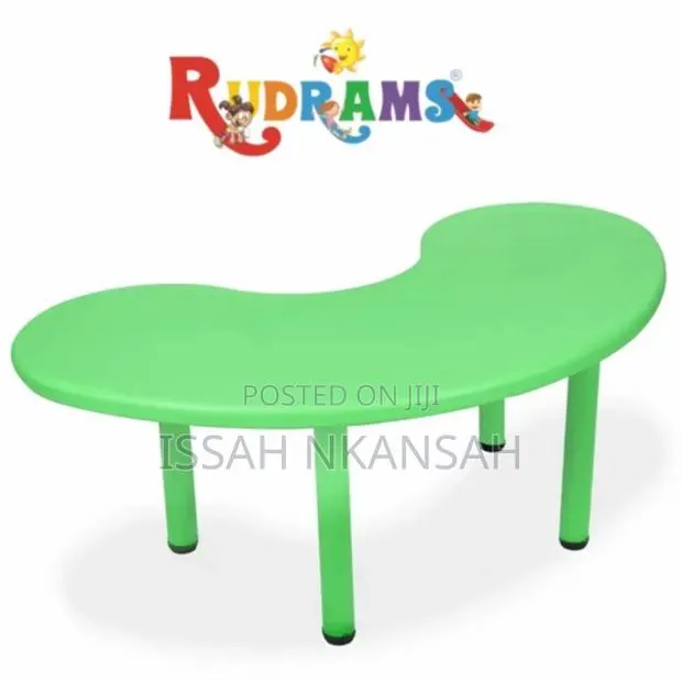 Kids Table · Photo 2