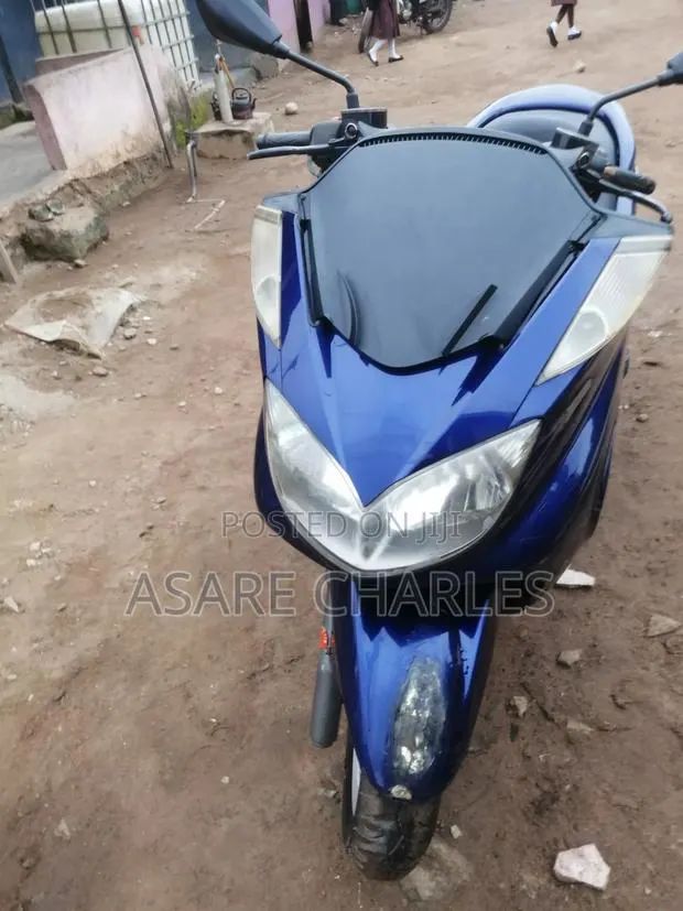 Yamaha Majesty 2017 Blue · Photo 1