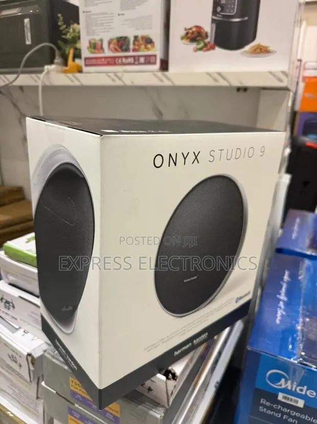 Studio Onxy 9 Bluetooth Speaker · Photo 1