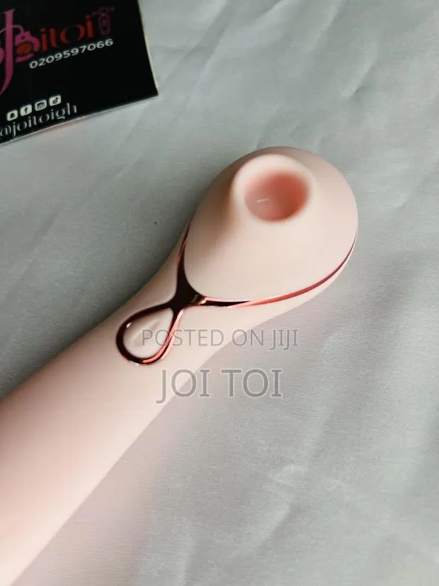 Jiuuy Sucking Stick · Photo 1