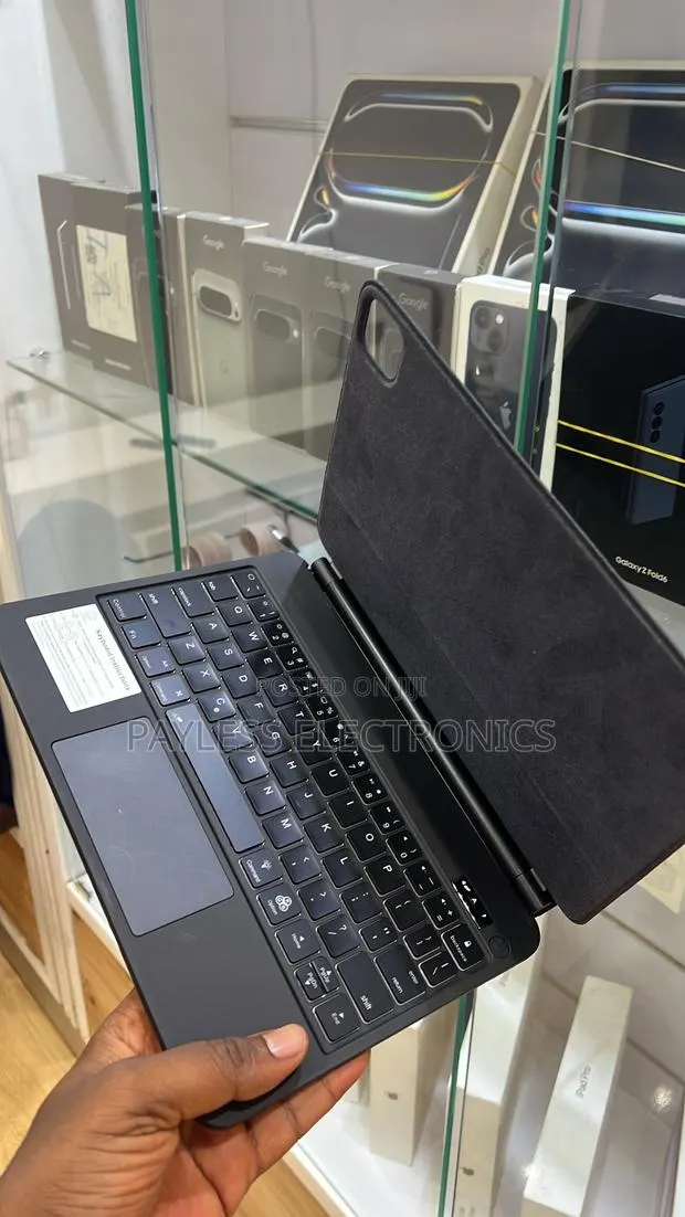 Bluetooth Keyboard for iPad Pro 11inch 3rd N 4th Gen · Photo 1