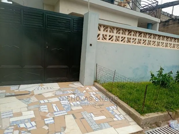 3bdrm Duplex in Don Nicky Properties, New Town for rent · Photo 1