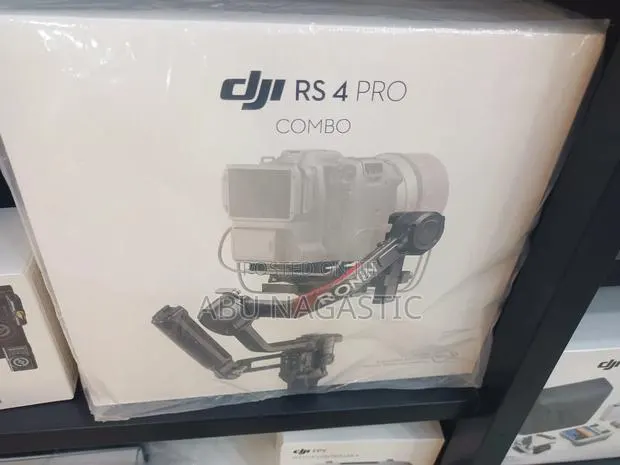 Dji Ronin Rs 4 Pro Combo Gimbal Stabilizer · Photo 1