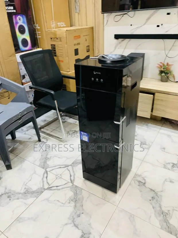 Pearl PWD-4015 Freestanding Hot and Cold Electric Water Dispenser · Photo 1