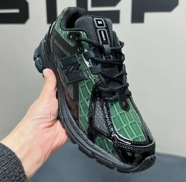 New Balance 1906 R Green Black · Photo 1