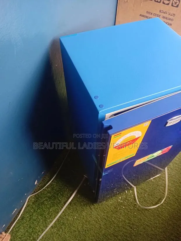Energy-Saving Refrigerator · Photo 1