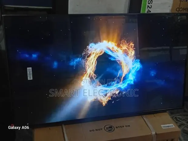 Samsung 43-Inch Wireless Smart Television With App Access · Photo 1