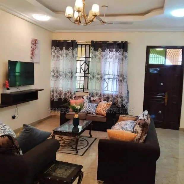 Furnished 3bdrm Apartment in Suadom Properties, Baatsona Total · Photo 1