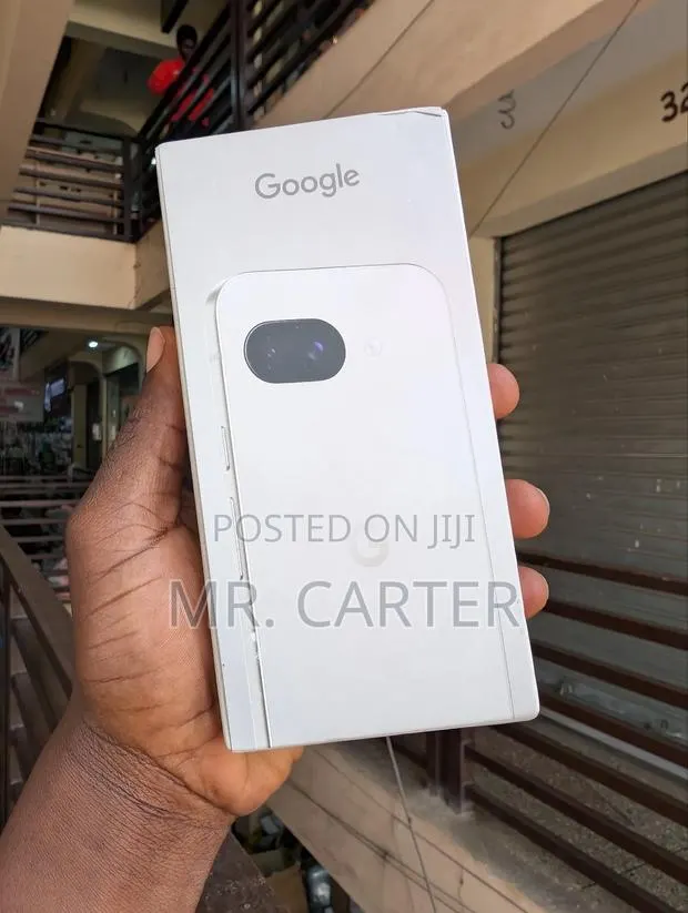 New Google Pixel 9a 256 GB White · Photo 1