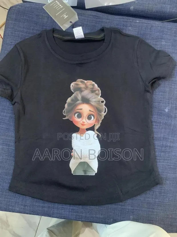 Ladies Crop Top · Photo 1