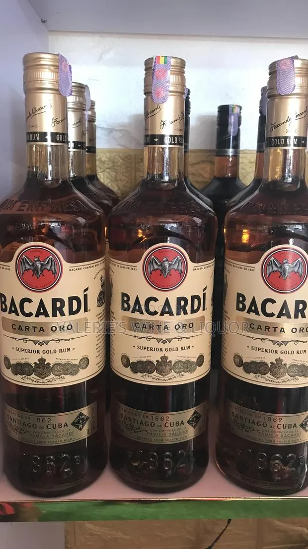Bacardi Carta Oro Superior Gold Rum- 1 L · Photo 1